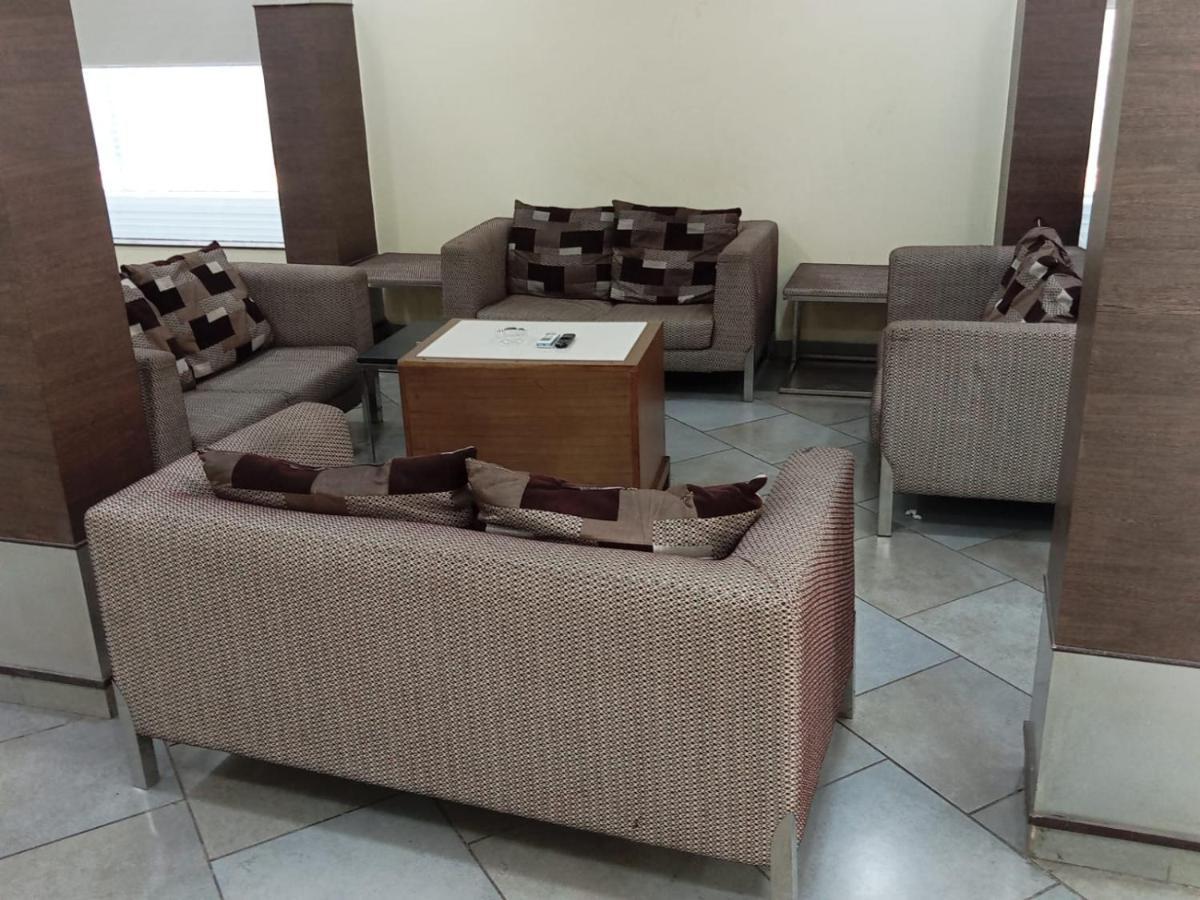 Hotel Western Court Boisar Экстерьер фото